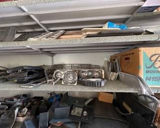 685  Thunderbird Grill and Parts 