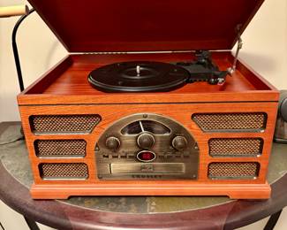 Crosley turntable/radio