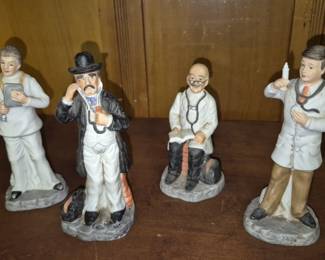 Figurines