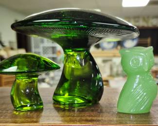 Large selection of glassware!!