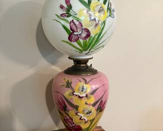 Large Gone with the Wind parlor lamp