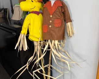 Peanuts pair
