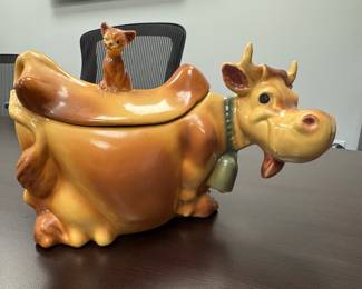 Brush McCoy Cookie Jar. No chippies. $40.00
