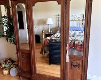Armoire