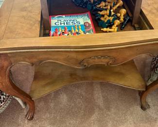 Here is another picture of the game table with it opened