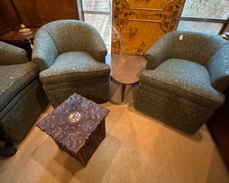 4 of these gorgeous bucket swivel MC