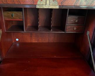 Asian desk