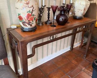 Sofa / entry table