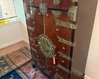 This is the Asian desk when the doors are closed.