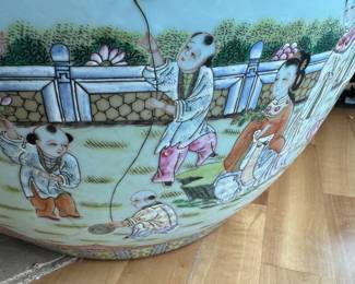 Chinese Famille Rose fish bowl