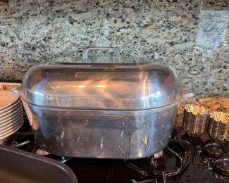 Large Wagner Ware Magnalite roaster - good condition