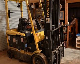 Hyster 50 Forklift - in great condition!