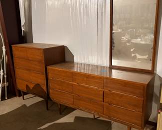 Mid Century Modern Dresser Set
