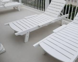 Polyresin chaises