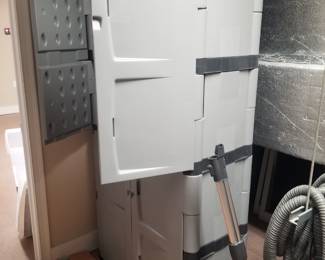 Stoarge cabinet
