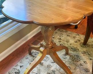 Ethan Allen "Swedish Home" Delicate Maple Side Table. 28"W x 28"H