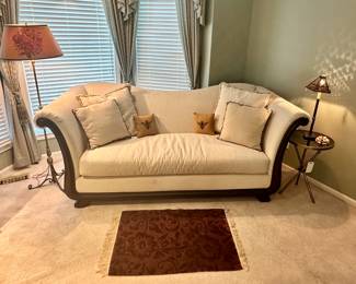 Gorgeous Formal Sitting Room!