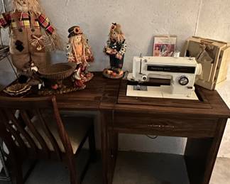 Vintage Sewing Machine with Sewing Table and Fall Home Decor.