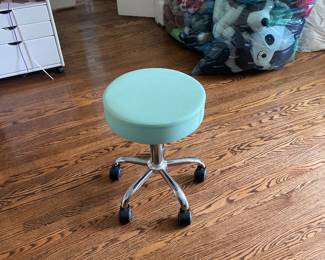 Round Rolling Stool