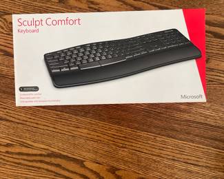 Microsoft Sculpt Comfort Ergo Wireless Black Keyboard 