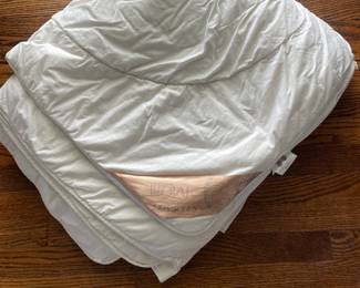 Luolai King Silk Quilt