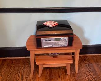 Set of 2 Side Nesting Tables