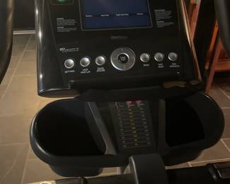 Life Fitness C3 Lifecycle Exercise Bike with Go Console