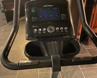 Life Fitness C3 Lifecycle Exercise Bike with Go Console