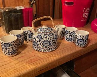 Chinese Blue Flowers Tea Pot Set & 6 Cups Kettle