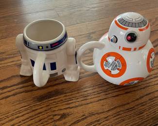 Star Wars Mugs - RD D2 and BB-8 MUG