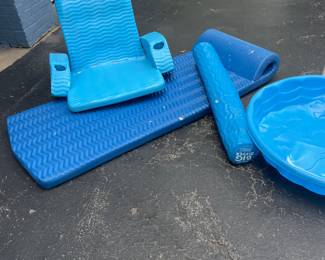 Swimming Pool Water Foam Floating Raft and Chair with 2 Armrest Cup Holders