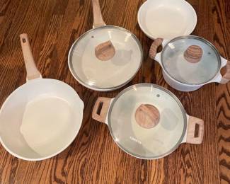Carote Nonstick Pots and Pans - Set of 8 Pieces -