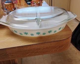 Snowflake divided Pyrex dish