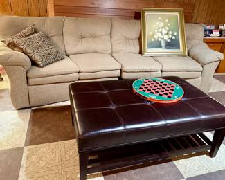 Pre-Sale Item
2pc Curved with 2 matching ottomans(not pictured) $200.00
Walk out basement 
Call or text 314-434-6492 to make your Appointment. 