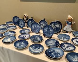 Collector's plates. B& G and Royal Copenhagen 1955 to 1979.