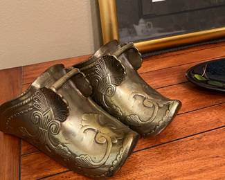 Spanish Conquistador solid brass stirrups. Beautiful condition.