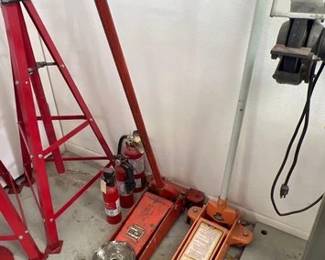 1720 2 Floor Jacks