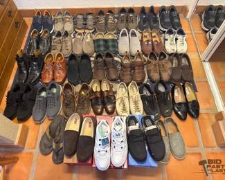 7020 33 Pairs is Shoes and Slippers