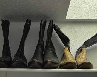 7605 3 Pairs of Mens Cowboy Boots