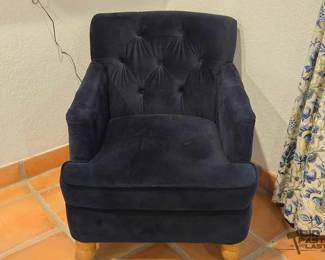 7510 Black Accent Chair