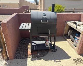 8508 Kingsford Lone Star Charcoal Grill