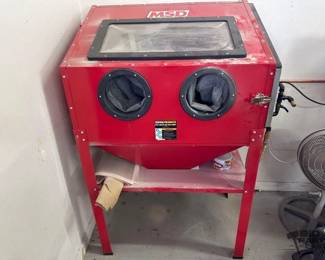 1242 Sand Blasting Cabinet