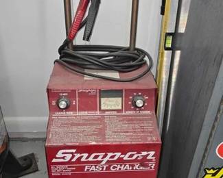 1645 Snap On Fast Charger