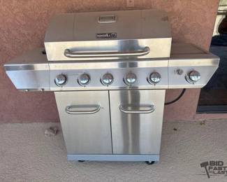 8512 NexGrill Evolution Infrared Plus Propane Barbecue