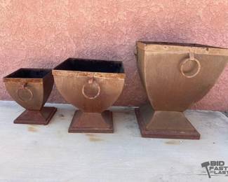 8500 3 Metal Planters