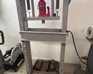 1760 20 Ton Press