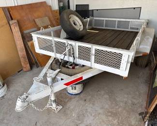 100 8 Utility Trailer