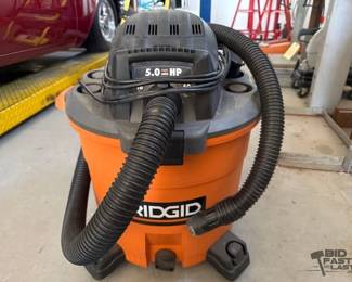 1698 Ridgid 16 Gallon Vacuum