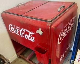 2215 CocaCola Ice Chest Cooler