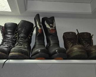 7610 3 Pairs of Mens Boots
